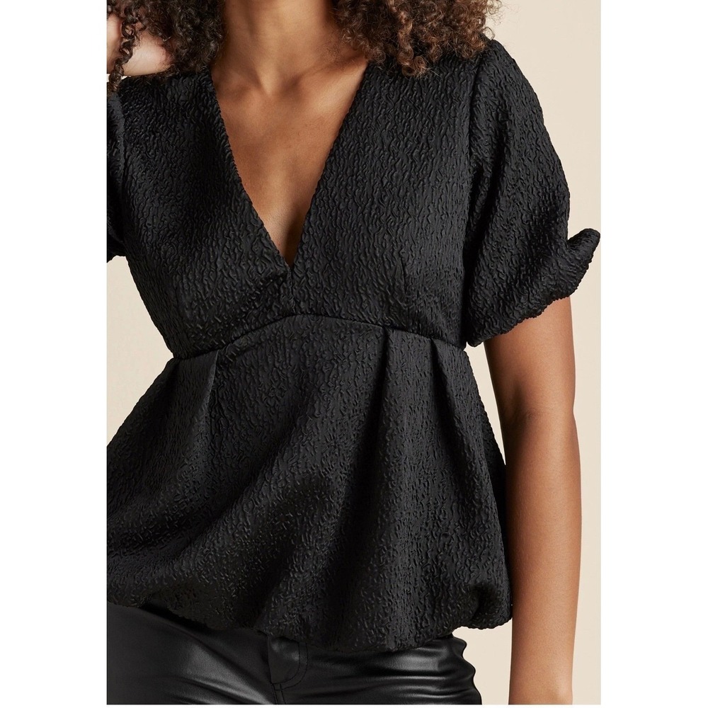 Venus Black Textured V-Neck Puff Sleeve Peplum Blouse Top Size 6 Whimsigoth